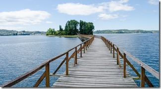 Pasarela a la isla de Aucar